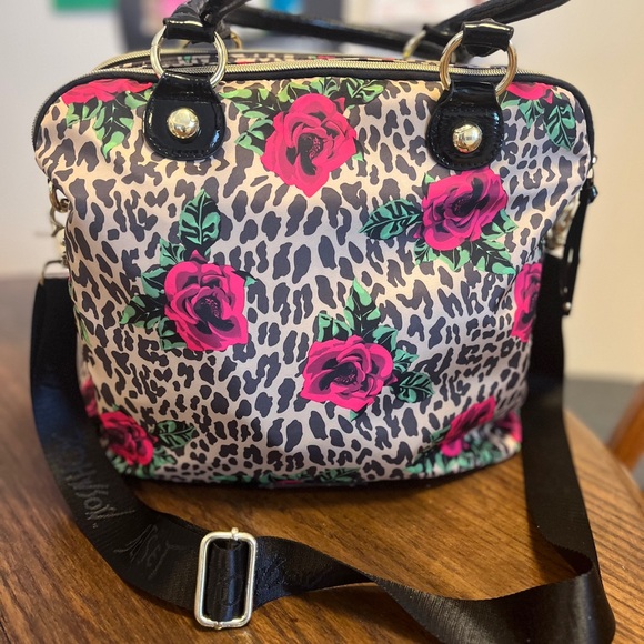 Betsey Johnson Wild Rose Shoulder Bag - Picture 4 of 14